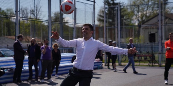 Primul teren exclusiv de Teqball a fost inaugurat la Targu-Mures